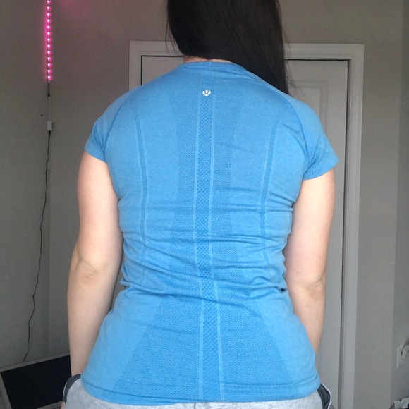 Lululemon Swiftly Tech T-Shirt 8 - Picture 2 of 4